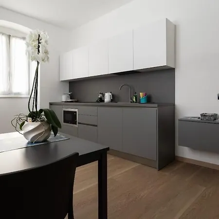 Rent House - Via Gramsci - Stazione Centrale Apartment *