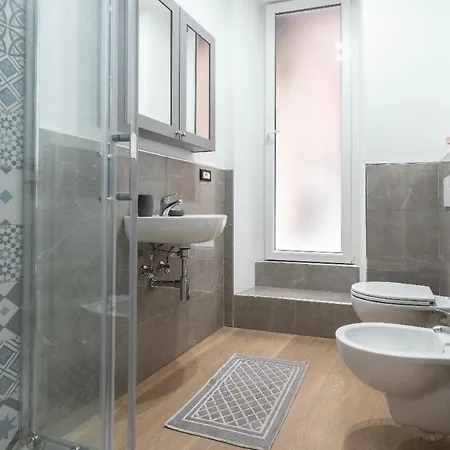 Rent House - Via Gramsci - Stazione Centrale La Spezia